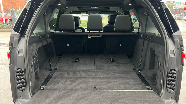 Land Rover Discovery 3.0 D350 Dynamic HSE 5dr Auto Diesel Station Wagon